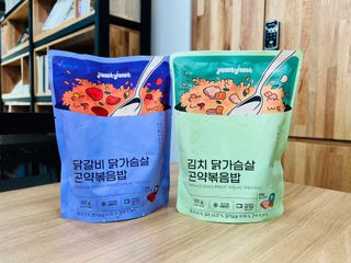 [푸딩팩토리] 요잇조잇 닭갈비 닭가슴살/김치 닭가슴살 곤약볶음밥 2종 (김치볶음밥 2개 닭갈비 볶음밥 1개) — 5점을 준 리뷰어가 2022년 8월 올린 사용 사진