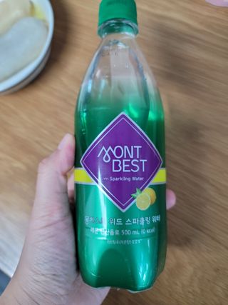 몽베스트 Montbest with Sparkling water Lemon OR Lime 20병(랜덤) — 5점을 준 리뷰어가 2022년 5월 올린 사용 사진
