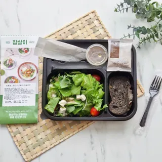 참살이도시락 작심삼일 샐러드도시락 3개 맛보기 새벽배송 또는 택배배송 — 5점을 준 리뷰어가 2021년 8월 올린 사용 사진