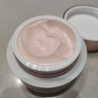 키리아 테라피 N[키라아 테라피] 마레 알바 컨센트레이티드 크림 50ml — 5점을 준 리뷰어가 2024년 8월 올린 사용 사진