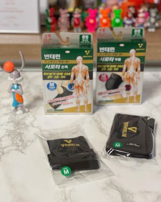 반테린서포터 손목 — 5점을 준 리뷰어가 2021년 8월 올린 사용 사진