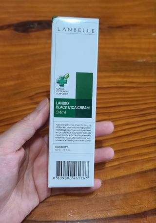 랑벨 랑바이오 블랙 시카 크림 50ml(블랙비 프로폴리스, 시카 4종, 판테놀 10 함유) — 5점을 준 리뷰어가 2022년 7월 올린 사용 사진