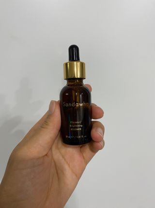 스킨큐어 산다화 비타민c 화이트닝 에센스 30ml — 3.5점을 준 리뷰어가 2023년 10월 올린 사용 사진