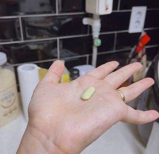 클린24시간 지중해로 쏙빠지다 1SET (800mg*60정) — 4점을 준 리뷰어가 2022년 10월 올린 사용 사진
