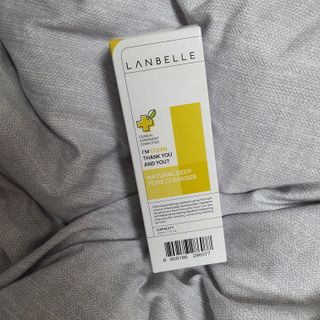 랑벨 내츄럴 딥 포어 클렌저 210ml (저자극 약산성 천연 클렌징 젤) — 5점을 준 리뷰어가 2022년 4월 올린 사용 사진