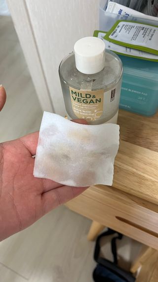 [후르디아] 눈시림없는 올영 립앤아이 리무버 — 5점을 준 리뷰어가 2024년 2월 올린 사용 사진