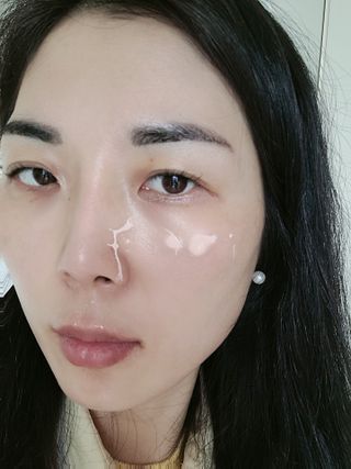AHC 아우라 시크릿 톤업 벨벳 — 5점을 준 리뷰어가 2021년 4월 올린 사용 사진