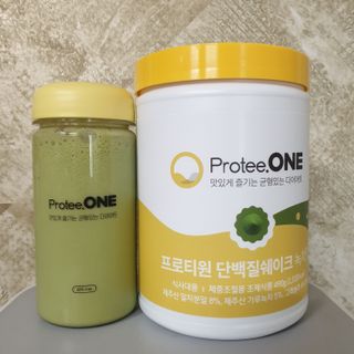 프로티원 단백질쉐이크 녹차맛 2주분 1통+보틀 — 5점을 준 리뷰어가 2021년 4월 올린 사용 사진