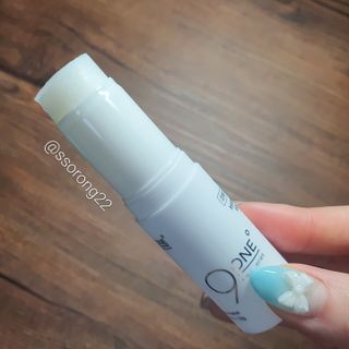 작심연구소 죽어가는 피부를 구원해줄 피부환생 메디 구원 스틱(MEDI 9-ONE STICK) — 5점을 준 리뷰어가 2022년 8월 올린 사용 사진