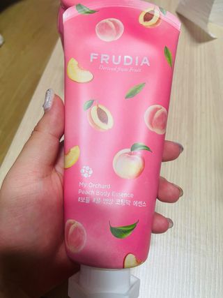 [후르디아] 복숭아 바디워시+바디에센스 세트 — 5점을 준 리뷰어가 2021년 9월 올린 사용 사진