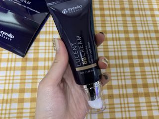 아이앤립 / EYENLIP 아이앤립 루센트 비비크림 2 Color — 4.5점을 준 리뷰어가 2021년 5월 올린 사용 사진