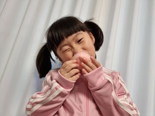 스낵스 포켓솜사탕 4가지맛 🍓딸기🍈멜론🍌바나나🍇포도 (총 20봉) — 5점을 준 리뷰어가 2024년 2월 올린 사용 사진