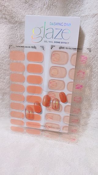 데싱디바 글레이즈 젤네일 별빛유리네일 6종_랜덤발송 — 4.5점을 준 리뷰어가 2021년 8월 올린 사용 사진