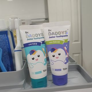 닥터데디스 안심불소 튼튼치약(청포도, 민트 중 택 1) 60g + 여행용 미니 치약 15g — 5점을 준 리뷰어가 2022년 8월 올린 사용 사진