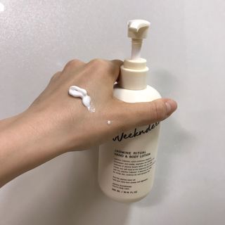 [위켄더스] 끈적임 없이 수분감을 채워주는 핸드& 바디로션 1종 랜덤발송 — 5점을 준 리뷰어가 2022년 4월 올린 사용 사진
