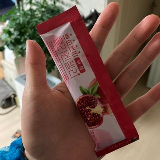 헬스업_쁘띠쁘띠석류콜라겐젤리_20g x 14포 — 5점을 준 리뷰어가 2021년 3월 올린 사용 사진