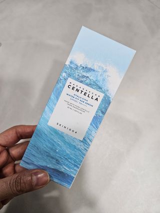 [스킨1004] 마다가스카르 센텔라 히알루-시카 워터핏 선세럼 50ml — 5점을 준 리뷰어가 2024년 5월 올린 사용 사진