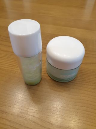 김정문알로에 큐어 큐어 알로에 리프레쉬 젤리 세럼, 큐어 알로에 하이드로 젤리 크림 — 5점을 준 리뷰어가 2021년 4월 올린 사용 사진