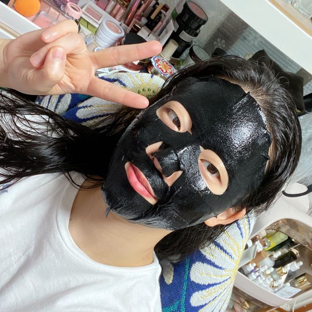 이아로자 히알루론산 골든에센스 대나무숯 마스크팩 리뷰 사진