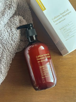 하이브리온 [쿠팡 구매평] 닥터초이스 시카엑소좀 판테놀 아미노산 탈모기능성 두피케어 모근강화 샴푸, 300ml, 1개 — 5점을 준 리뷰어가 2025년 3월 올린 사용 사진