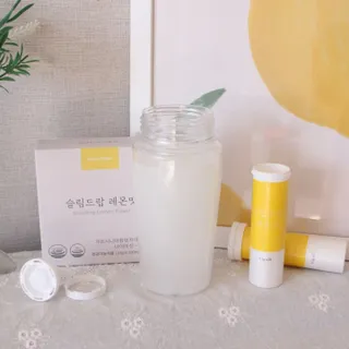 [슬림드랍 레몬맛] 건기식 다이어트 보조제 겸 비타민 — 5점을 준 리뷰어가 2022년 1월 올린 사용 사진
