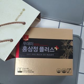서울약사신협_투데이홍삼정플러스스틱_10g x 30포 — 5점을 준 리뷰어가 2021년 6월 올린 사용 사진
