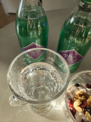 몽베스트 Montbest with Sparkling water Plain 20병 — 5점을 준 리뷰어가 2021년 10월 올린 사용 사진