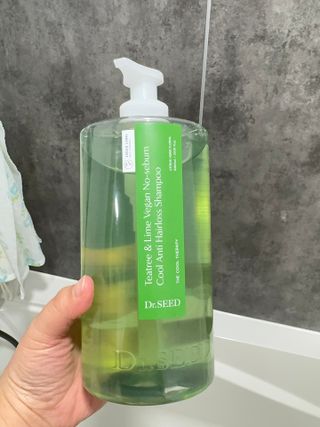 닥터시드 티트리 앤 라임 비건 지성케어 쿨 탈모 샴푸 (1000ml) — 5점을 준 리뷰어가 2023년 12월 올린 사용 사진