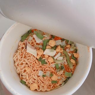 NISSIN 닛신 컵누들  4종 - 씨푸드오리지날, 씨푸드 스파이시, 씨푸드 커리, 씨푸드 XO소스 — 5점을 준 리뷰어가 2022년 5월 올린 사용 사진