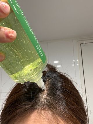 닥터시드 티트리 앤 라임 비건 지성케어 쿨 탈모 두피 워터 스케일러 — 5점을 준 리뷰어가 2024년 5월 올린 사용 사진