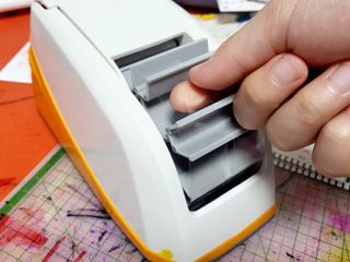 3M 스카치 원터치 테이프 디스펜서 커터기 오렌지/블랙 + 초강력 다용도 테이프 8매 — 5점을 준 리뷰어가 2024년 4월 올린 사용 사진