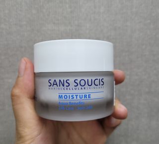 산수시 아쿠아 베네핏 24h 수부지 물광 속건조 수분크림 50ml — 5점을 준 리뷰어가 2021년 6월 올린 사용 사진