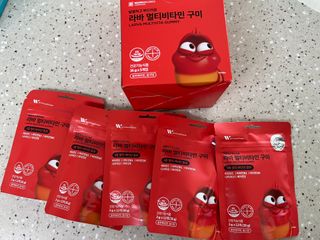 [푸름웰니스] 라바 멀티비타민 구미 36g — 4.5점을 준 리뷰어가 2022년 1월 올린 사용 사진