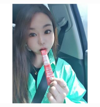 인디닥터 면역 생생 핑크 이뮨 젤리 + 타이탄 BCAA 프로틴 젤리스틱 — 5점을 준 리뷰어가 2022년 3월 올린 사용 사진