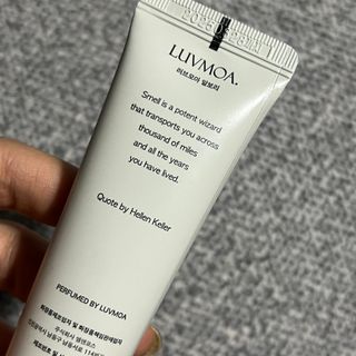 러브모아 향수 고체향수 승무원 고체향수 바르는 향수 니치향수 도손 우드세이지 앤 씨솔트 — 5점을 준 리뷰어가 2022년 12월 올린 사용 사진