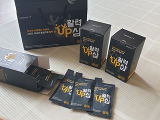 [이뮤니티플러스] 최고급녹용과 국내산 6년근 홍삼으로 활력업!!_ 활력UP삼 30포 1box — 5점을 준 리뷰어가 2022년 5월 올린 사용 사진