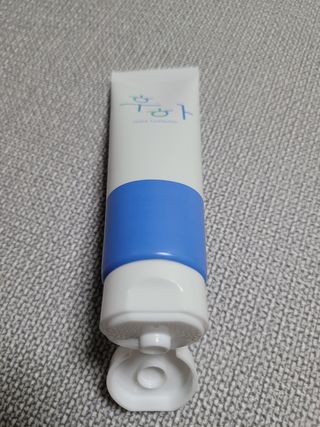 [심폐소생소] 무불소 임산부 천연 치약 — 5점을 준 리뷰어가 2021년 10월 올린 사용 사진