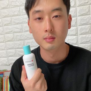 리더스코스메틱 리더스 카밍 바이오틱스 에센스 워터 — 5점을 준 리뷰어가 2022년 1월 올린 사용 사진