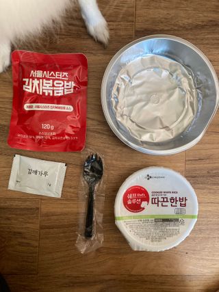 [서울시스터즈] CU 김치 4총사 세트-김치볶음밥, 김치큐브닭, 김치바삭김, 김치아몬드 — 5점을 준 리뷰어가 2021년 10월 올린 사용 사진