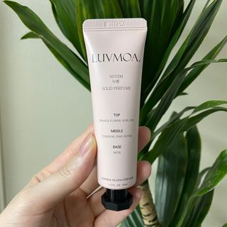 러브모아 향수 고체향수 승무원 고체향수 바르는 향수 니치향수 도손 우드세이지 앤 씨솔트 — 4.5점을 준 리뷰어가 2022년 12월 올린 사용 사진
