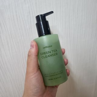 프리마인 메이크업과 들뜨는 각질까지 한방에 깐달걀로! 순하기까지한 셀베이스 그린티클렌저(200ml) — 4점을 준 리뷰어가 2023년 4월 올린 사용 사진