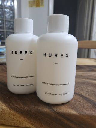 [HUREX] 휴렉스 볼류마이징 탈모완화 기능성 샴푸 150ml x 2개 — 5점을 준 리뷰어가 2021년 9월 올린 사용 사진