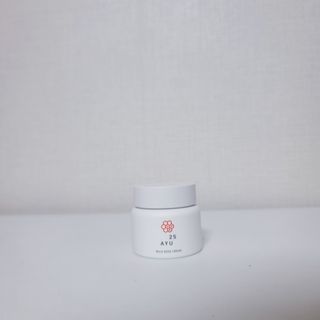 AYU25[아유트웬티파이브]다마스크로즈워터 베이스 천연 수분 촉촉 크림 — 5점을 준 리뷰어가 2021년 3월 올린 사용 사진