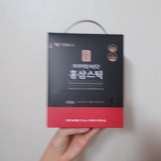 [푸름웰니스] 프리미엄 6년근 홍삼스틱 3mg x 100포 — 5점을 준 리뷰어가 2022년 4월 올린 사용 사진
