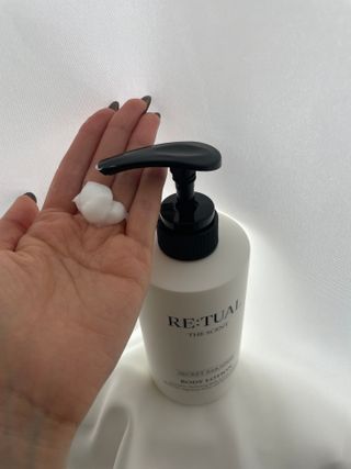 레츄얼 더 센트 바디로션 시크릿 파라다이스(500ml) — 4.5점을 준 리뷰어가 2022년 10월 올린 사용 사진