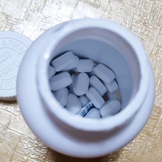 서울약사신협 네이처픽_칼슘마그네슘비타민D_1,305mg x 120캡슐 — 5점을 준 리뷰어가 2021년 9월 올린 사용 사진
