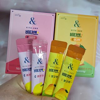 비타앤C 레몬맛, 망고맛 — 5점을 준 리뷰어가 2021년 8월 올린 사용 사진