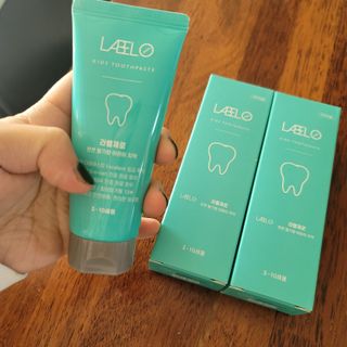 치과에서 쓰는 치약 _ 라벨제로 저불소 꼬마, 키즈, 유아, 베이비, 주니어 안전한 어린이치약 — 5점을 준 리뷰어가 2022년 12월 올린 사용 사진