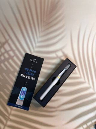 트로마츠 심플 미세전류 칫솔 — 5점을 준 리뷰어가 2022년 5월 올린 사용 사진