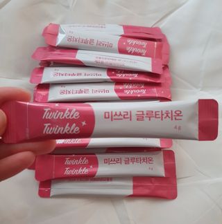 메디포스트 모비타 미쓰리 글루타치온 30포 — 5점을 준 리뷰어가 2022년 12월 올린 사용 사진